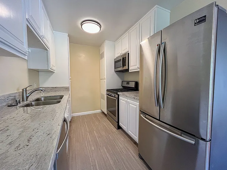 3910 Coco Ave — Photo 1