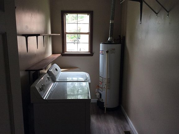 4th image of 810 Winchester Ave