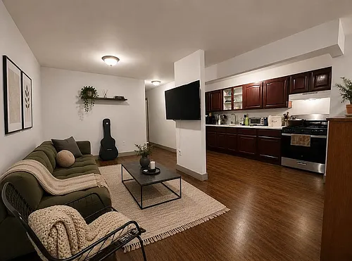 964 Myrtle Ave #1 Photo 1