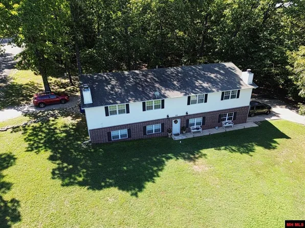 14 S Battlefield Pl, Mountain Home, AR 72653