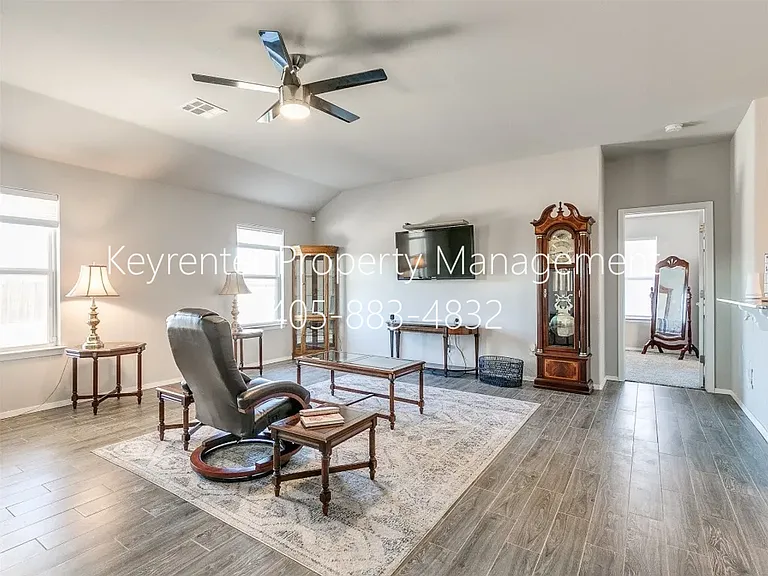1636 Eighty Niner Ter — Photo 6