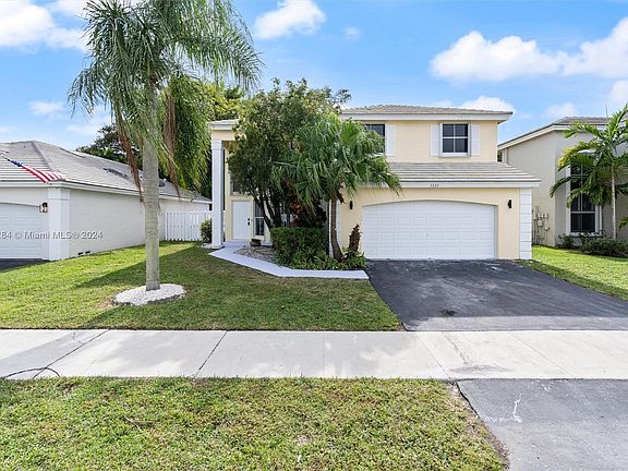 3rd image of 5324 NW 54th St
