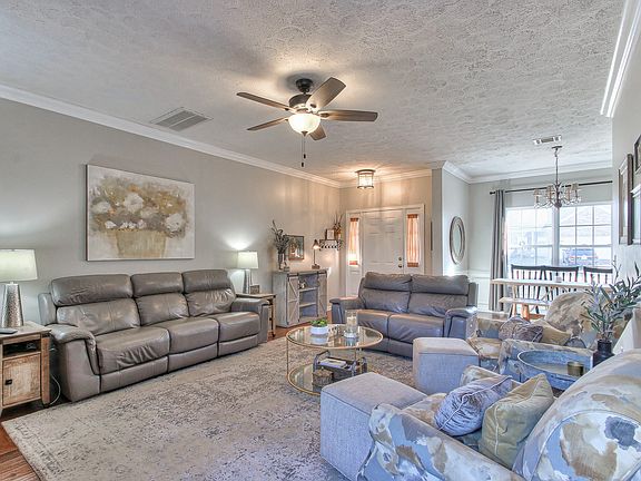 3rd image of 3230 Dark Woods Dr