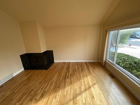 5th image of 24510 Knollwood Dr