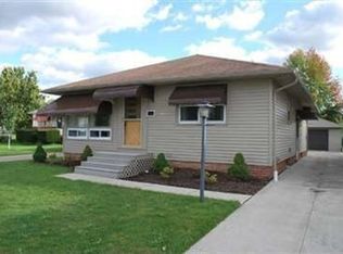 4307 Woodway Rd, Parma, OH 44134