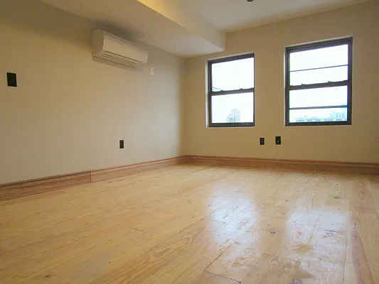 Rented by EXR | media 8