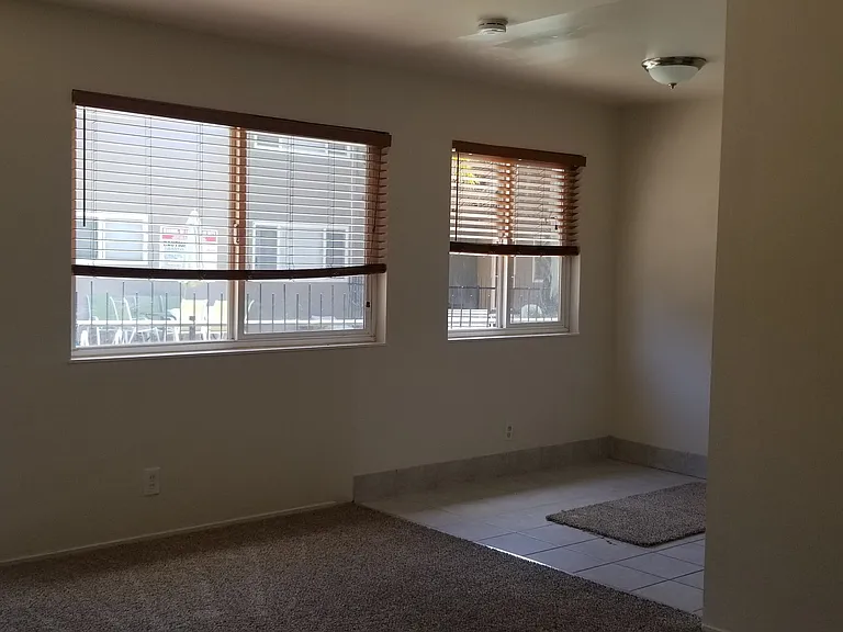 222 Milbrae Ln #10 — Photo 9