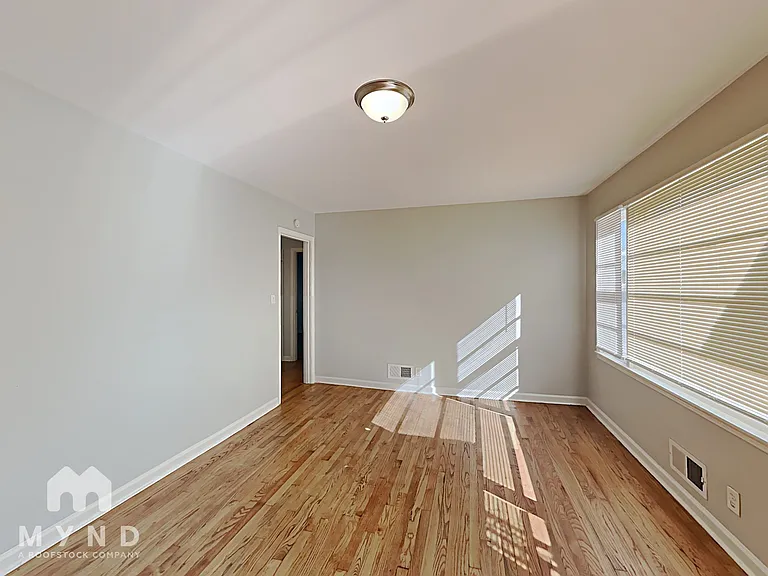 108 Rose Dr — Photo 4
