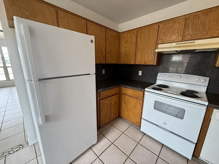 1210 Industrial Blvd #D — Photo 8