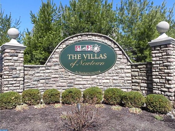 3rd image of 122 Willow Dr