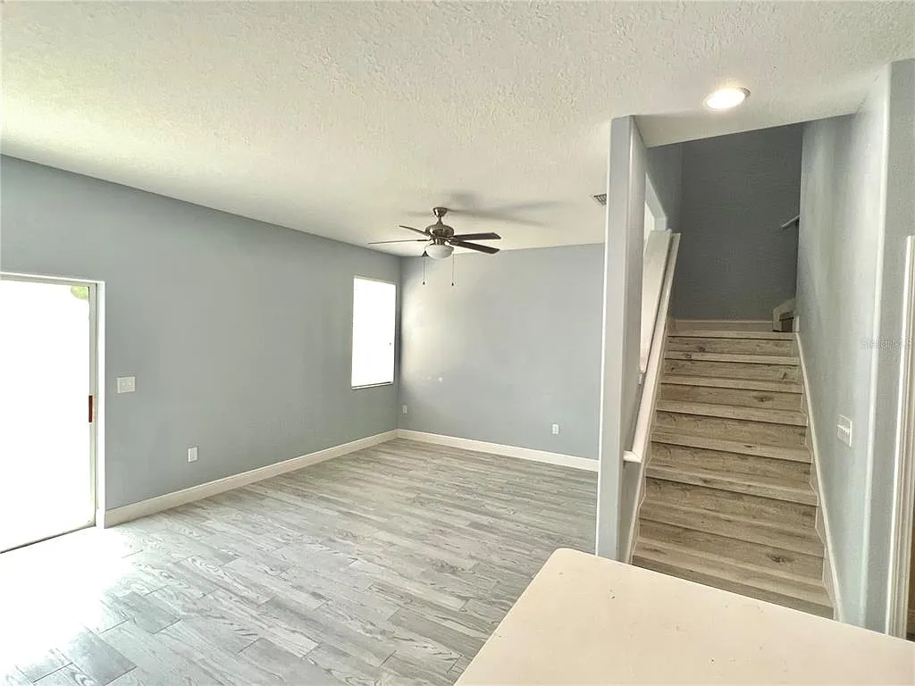 3 bed, 2.5 bath, 1626 sqft, $2,500 — Photo 4