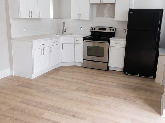 4th image of 36 S 54th St Floor 2