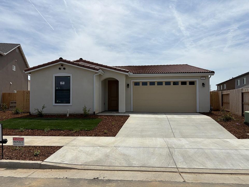 2nd image of 931 E Harter Drive