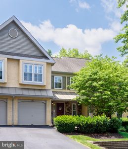 1702 Newmarket Ct #1702, West Chester, PA, 19382