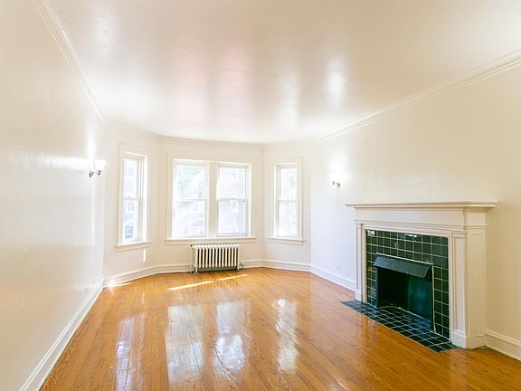 2nd image of 6508 N Hamilton Ave #1N