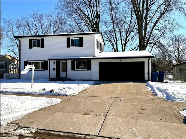 36389 N Traer Ter, Gurnee, IL 60031