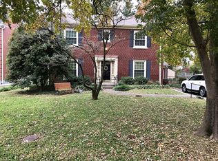 2545 Woodcreek Rd, Seneca Gardens, KY 40205