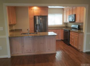 204 Highlands Mountain Clb #204, Highlands, NC 28741