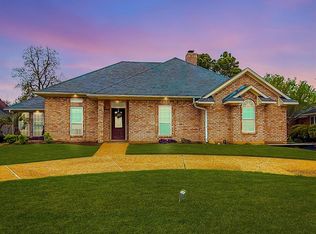107 Summit Dr, Bossier City, LA 71111