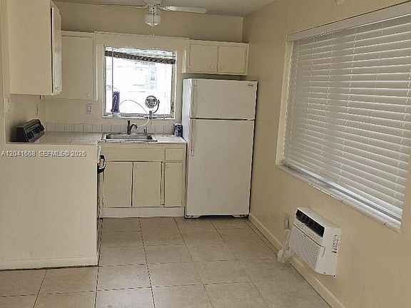 4th image of 2405-2411 NE 136th Ln
