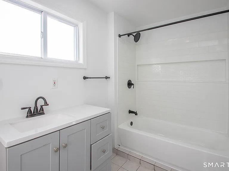 2879 Fairfield Ave #3 — Photo 9