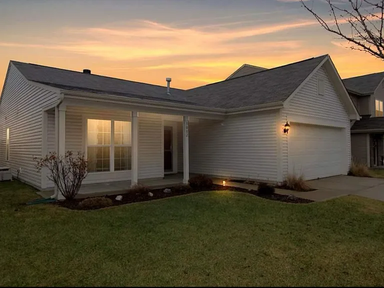 3082 Chivalry Dr — Photo 2