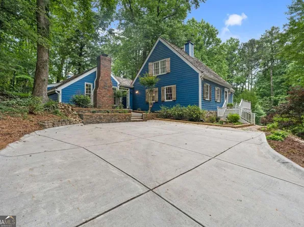 2872 McPherson Rd NE, Roswell, GA 30075