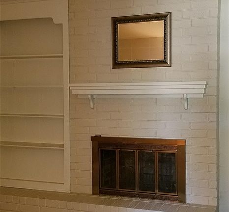 5th image of 2408 Ames Ave