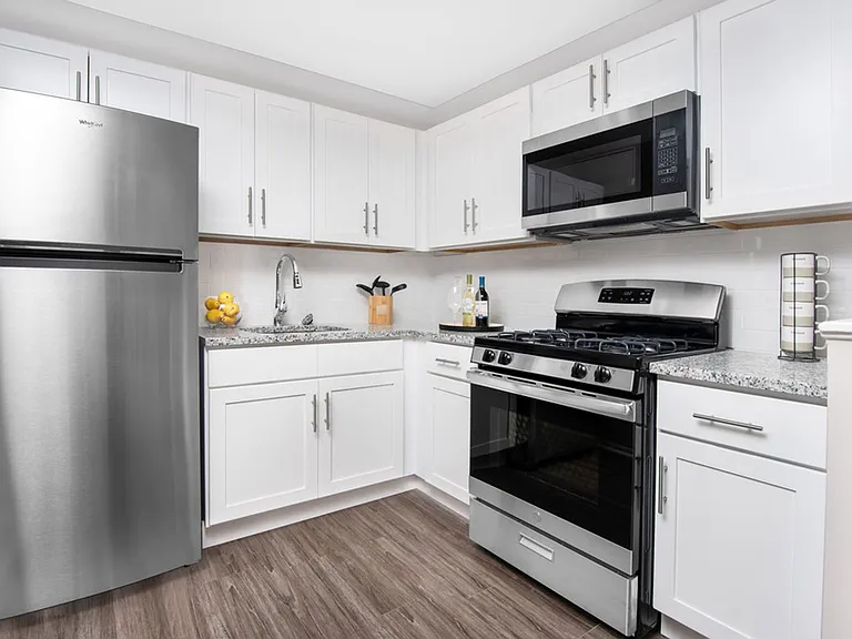 Keyport Harbor Apartment Homes — Photo 2