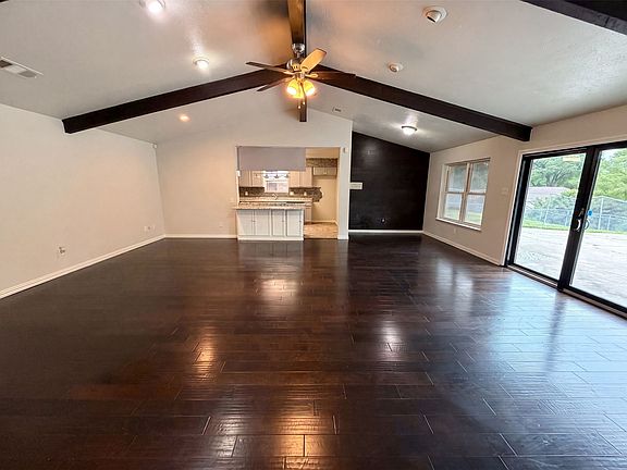 3rd image of 316 Brookwood Dr
