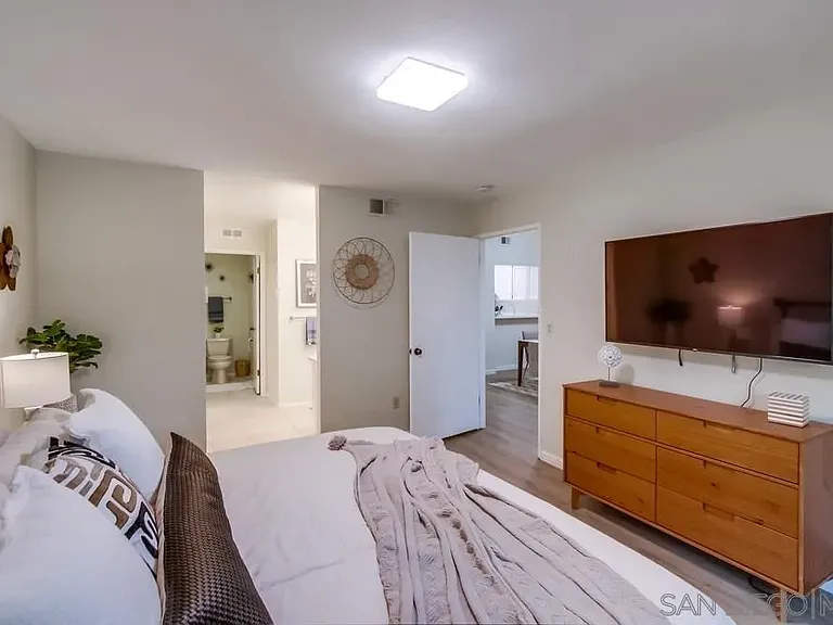12242 Paseo Lucido #12242C — Photo 18