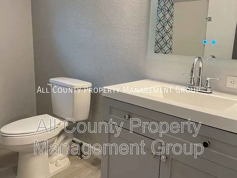 7300 Bob Hanger St — Photo 9