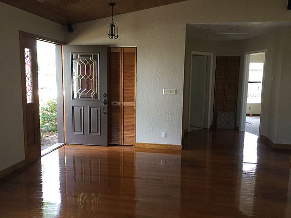 3rd image of 3556 Kitely Ave