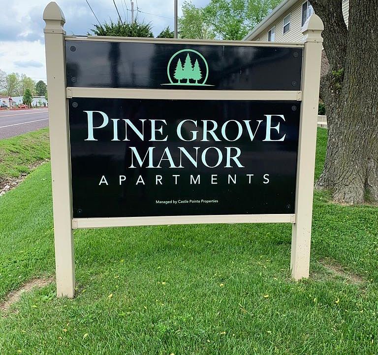 Front sign off of Gravois Road