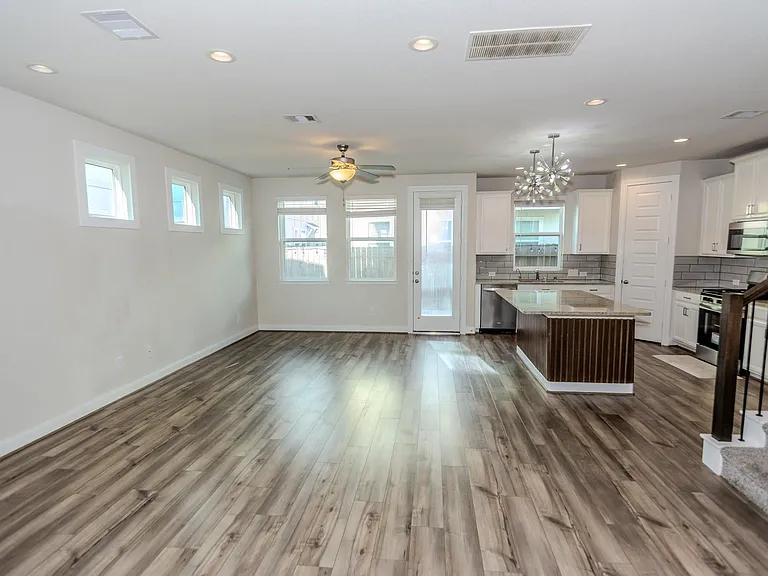 4120 Split Ivy Dr — Photo 5