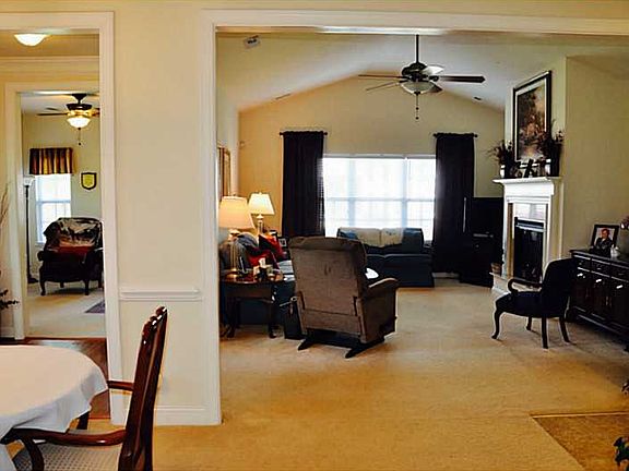 5th image of 1522 Carrolton Way #15