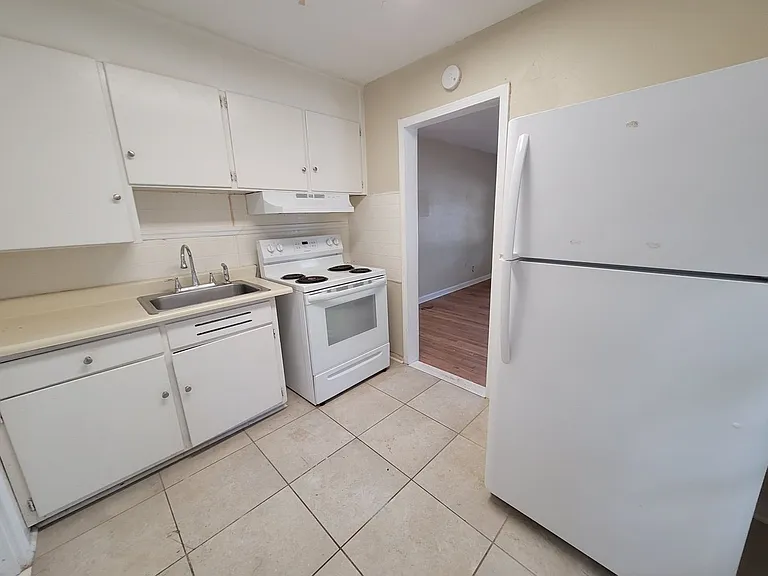 5 Elegans Ave — Photo 9