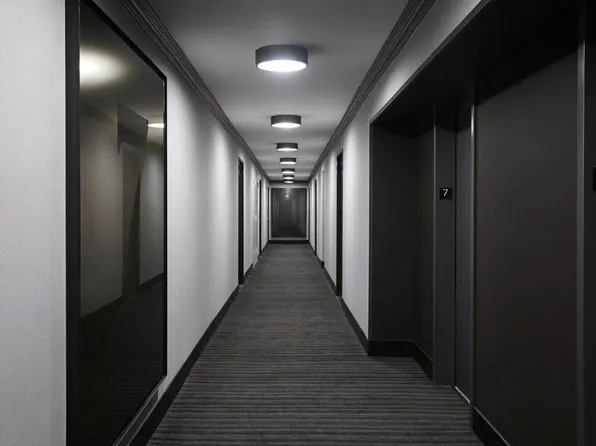 20 River Road image 10 of 20