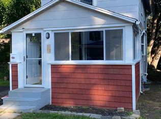 312 Chesterfield Dr, Rochester, NY 14612