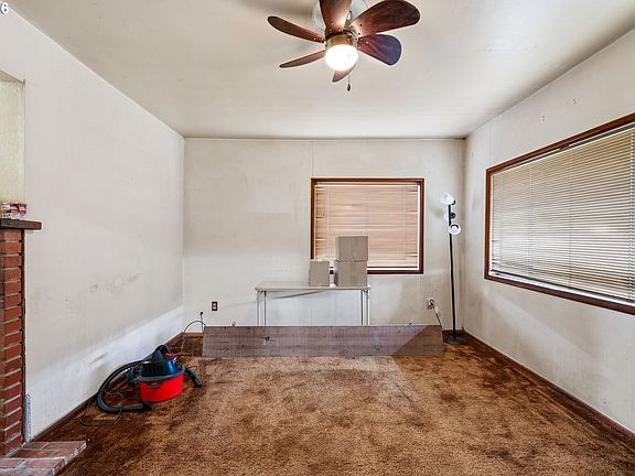 4th image of 1378 B St