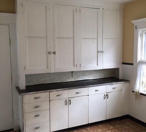 3rd image of 169 E Delavan Ave #2