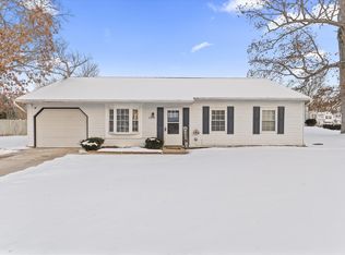 1310 Northlea Dr, South Bend, IN 46628