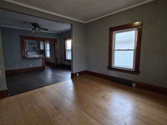 2nd image of 305 5th Ave SE