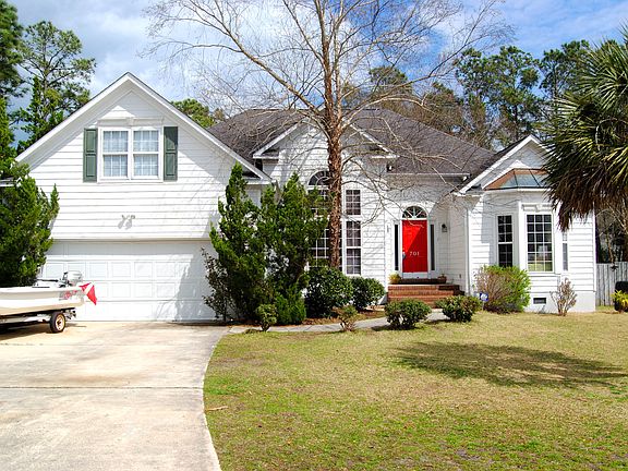 3rd image of 701 N Paisley Ct