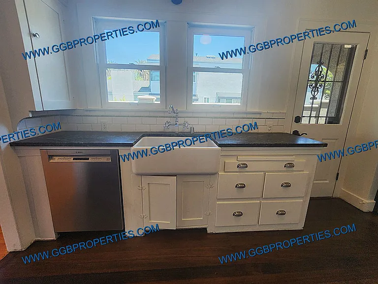 134 Granada Ave — Photo 4