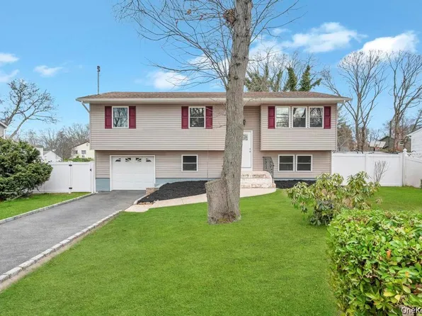 339 Avenue B, Ronkonkoma, NY 11779