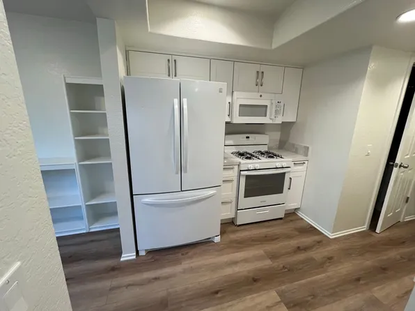 2522 Elden Ave, 2522 Elden Ave APT B2, Costa Mesa, CA 92627