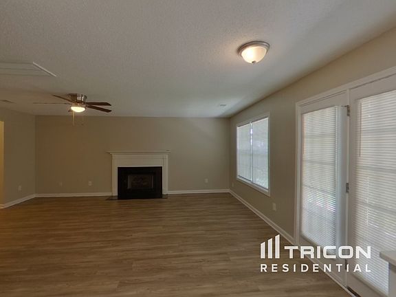 4th image of 105 Ashewood Lake Dr