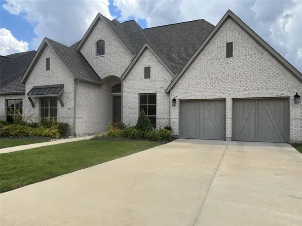 2834 Midlake Dr, Midlothian, TX 76065