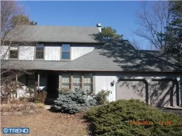 165 Wm Feather Dr, Voorhees, NJ 08043